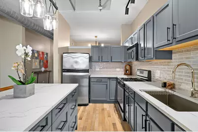 3260 N Clark Street #508, Chicago, IL 60657 - Photo 3