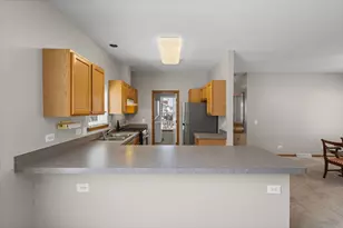 2905 Buckskin Ln, Grayslake, IL 60030 - Photo 13
