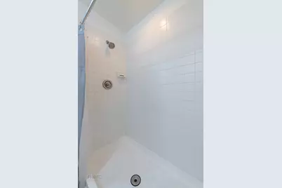 3804 W Devon Avenue, Lincolnwood, IL 60712 - Photo 23