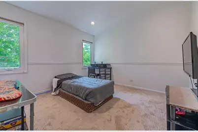 3804 W Devon Avenue, Lincolnwood, IL 60712 - Photo 29
