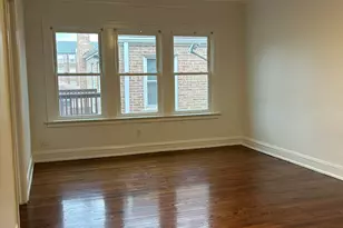 2739 W Lunt Ave, Chicago, IL 60645 - Photo 5