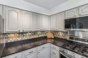 1321 Orrington Ct, Wheeling, IL 60090 - Photo 17
