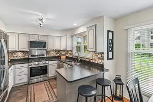 1321 Orrington Ct, Wheeling, IL 60090 - Photo 13