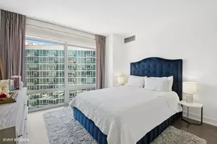 510 W Erie St, Chicago, IL 60654 - Photo 9