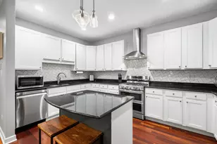 3151 N Honore St, Chicago, IL 60657 - Photo 11