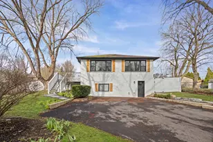 23576 N Overhill Dr, Lake Zurich, IL 60047 - Photo 1
