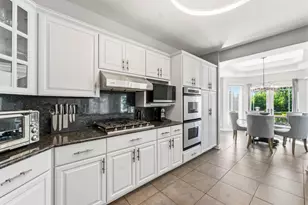 6N274 W Ridgewood Ln, Saint Charles, IL 60175 - Photo 15