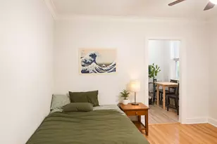 1635 W Morse Ave, Chicago, IL 60626 - Photo 3