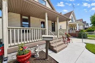 562 Liberty St, Joliet, IL 60432 - Photo 3