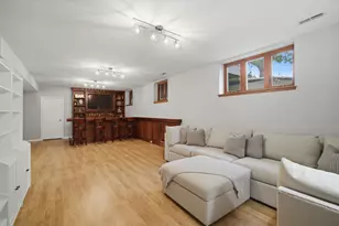 1920 Hazelwood Dr, Lindenhurst, IL 60046 - Photo 25