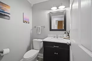 1920 Hazelwood Dr, Lindenhurst, IL 60046 - Photo 31
