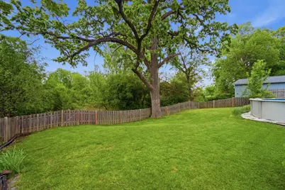 1920 Hazelwood Drive, Lindenhurst, IL 60046 - Photo 7