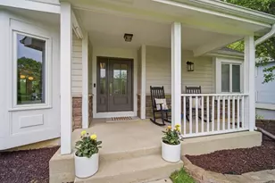 1920 Hazelwood Dr, Lindenhurst, IL 60046 - Photo 3