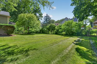 354 S Madison Street, Woodstock, IL 60098 - Photo 25