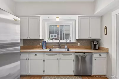 354 S Madison Street, Woodstock, IL 60098 - Photo 13