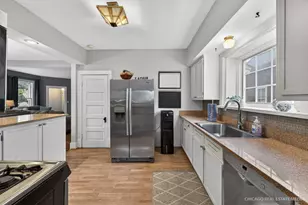 354 S Madison St, Woodstock, IL 60098 - Photo 15