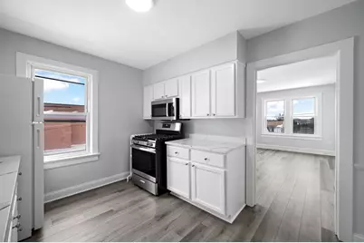423 Funston Avenue #2F, Highwood, IL 60040 - Photo 5