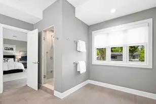225 E Wilson St, Elmhurst, IL 60126 - Photo 23