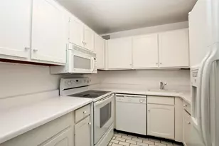 777 N Michigan Ave, Chicago, IL 60611 - Photo 3