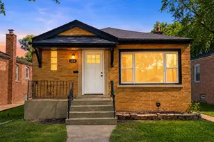 114 W 126th Pl, Chicago, IL 60628 - Photo 1