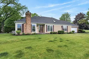 131 Camden Ct, Lincolnshire, IL 60069 - Photo 1
