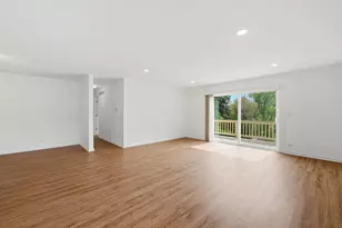 3624 Eastway Dr, Island Lake, IL 60042 - Photo 5