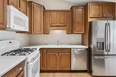 217 Meadowview Lane, Aurora, IL 60502 - Photo 9