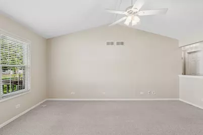 217 Meadowview Lane, Aurora, IL 60502 - Photo 7