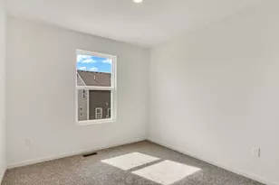 2702 Arrowhead Dr, Pingree Grove, IL 60140 - Photo 19