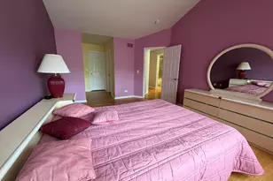 305 Bloomfield Ct, Vernon Hills, IL 60061 - Photo 5