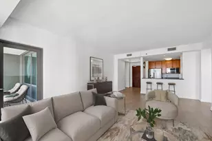 130 N Garland Ct, Chicago, IL 60602 - Photo 5