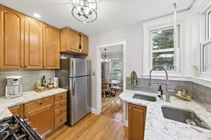 923 S Fairfield Ave, Elmhurst, IL 60126 - Photo 7