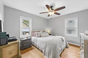 923 S Fairfield Ave, Elmhurst, IL 60126 - Photo 9