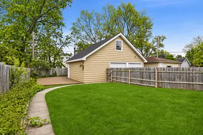 923 S Fairfield Avenue, Elmhurst, IL 60126 - Photo 15