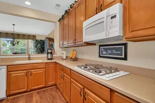 322 Capital Dr, Shorewood, IL 60404 - Photo 9