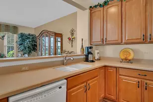 322 Capital Dr, Shorewood, IL 60404 - Photo 7