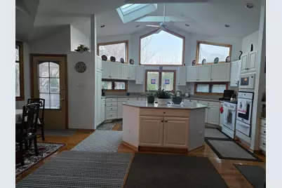 16W731 89th Place, Willowbrook, IL 60527 - Photo 5