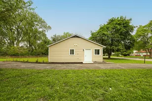 15441 Albany Ave, Markham, IL 60428 - Photo 17
