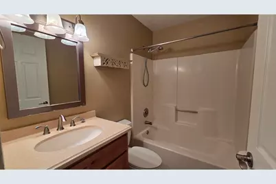 627 Virginia Road #212, Crystal Lake, IL 60014 - Photo 11
