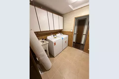 10809 Austin Avenue, Chicago Ridge, IL 60415 - Photo 19