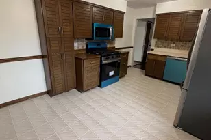 10809 Austin Ave, Chicago Ridge, IL 60415 - Photo 9