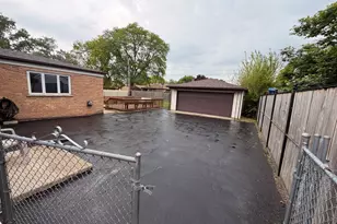 10809 Austin Ave, Chicago Ridge, IL 60415 - Photo 21