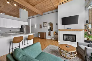 2333 W St Paul Ave, Chicago, IL 60647 - Photo 7
