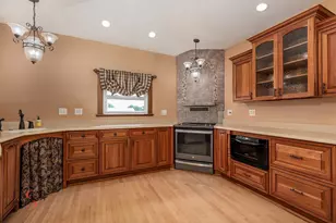7672 E 3300 N Rd, Streator, IL 61364 - Photo 9