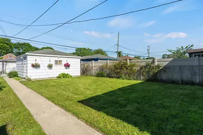 9836 S Drexel Avenue, Chicago, IL 60628 - Photo 15