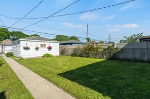 9836 S Drexel Ave, Chicago, IL 60628 - Photo 15