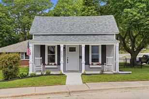 223 E 8th St, Dixon, IL 61021 - Photo 1