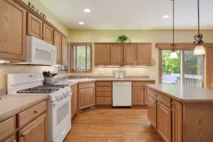 3302 Partridge Ct, Spring Grove, IL 60081 - Photo 11