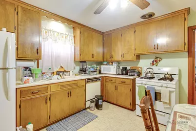 7523 W Cleveland Street, Niles, IL 60714 - Photo 11