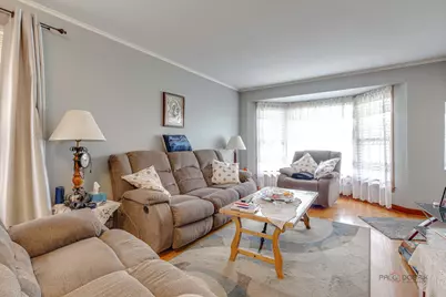 7523 W Cleveland Street, Niles, IL 60714 - Photo 7